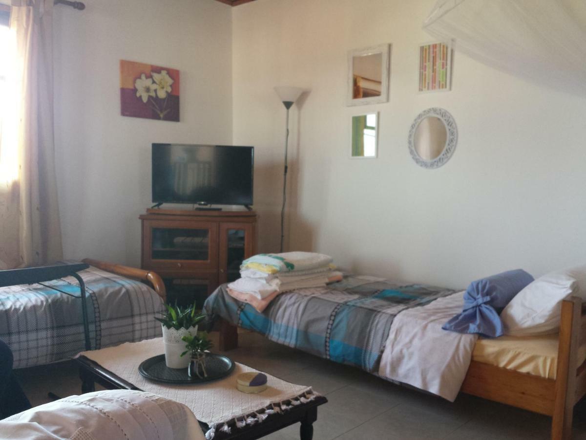アルテミダ Smile House Near Athens Airport 300M From The Seaヴィラ エクステリア 写真